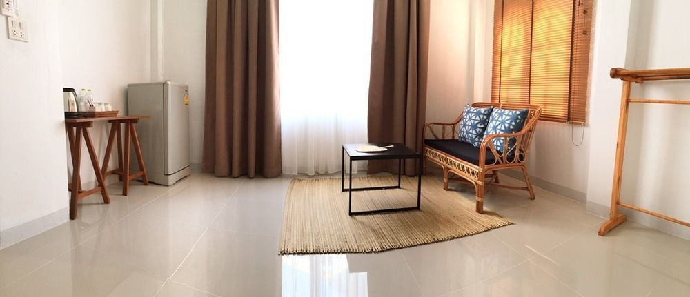 Hotel Baan Iyara Nan Esterno foto