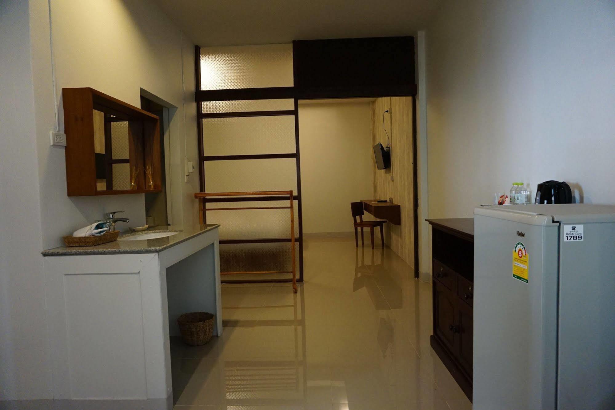 Hotel Baan Iyara Nan Esterno foto